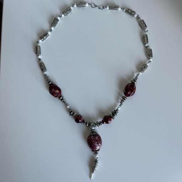 💕3/20$ NWOT Funky Stone and Intricate Bead Necklace - Picture 2 of 3